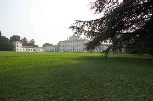 Parco di Villa Manin di Passariano - Codroipo in una foto d'archivio 